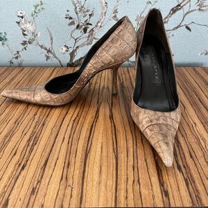 Pura Lopez Snakeskin Pointed Toe Heels Pumps Brown Size 38 / 7.5